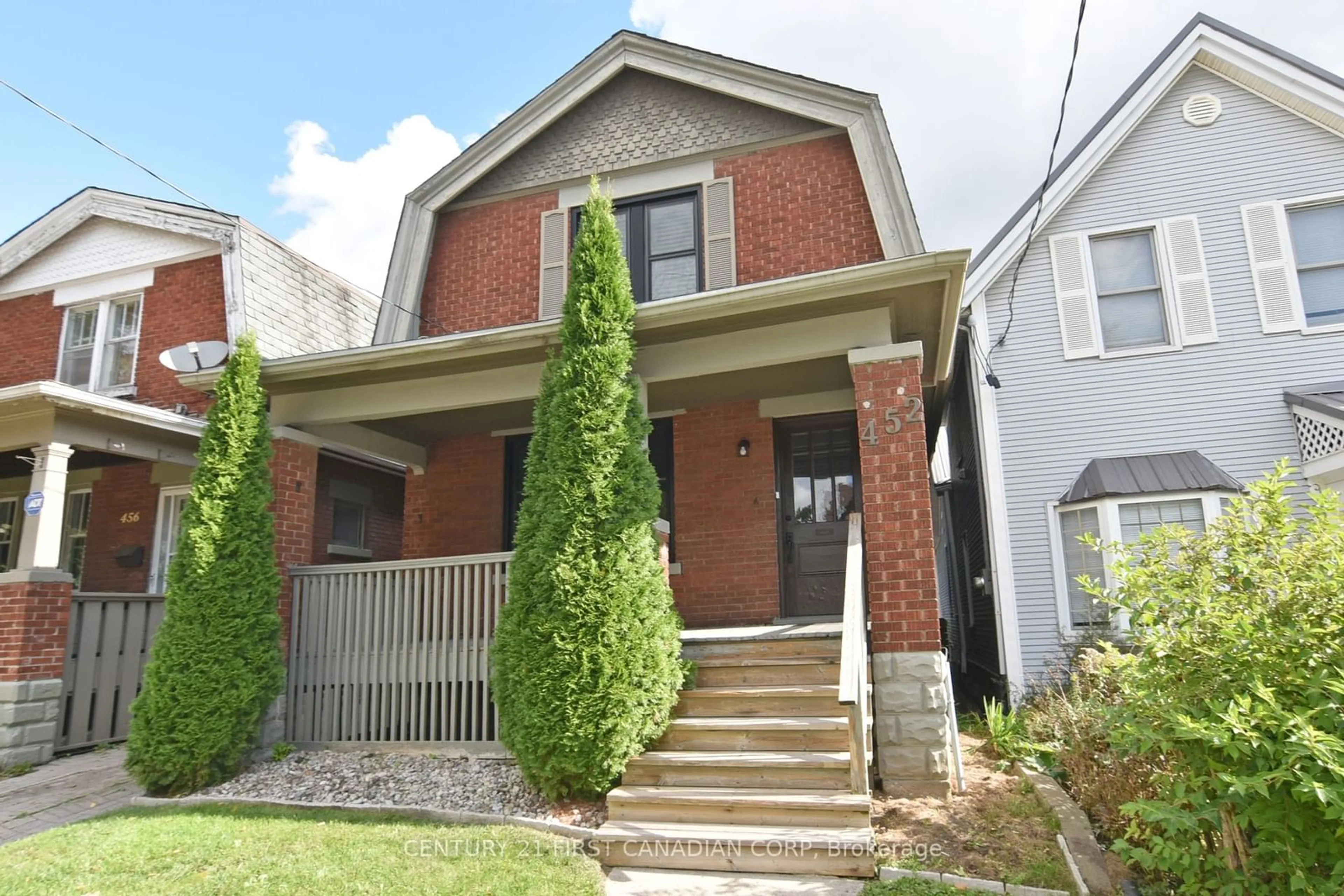 Frontside or backside of a home, the street view for 452 Charlotte St, London Ontario N5W 4A4