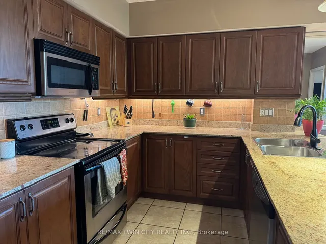 Additional property image - 47 Caroline St Unit 403