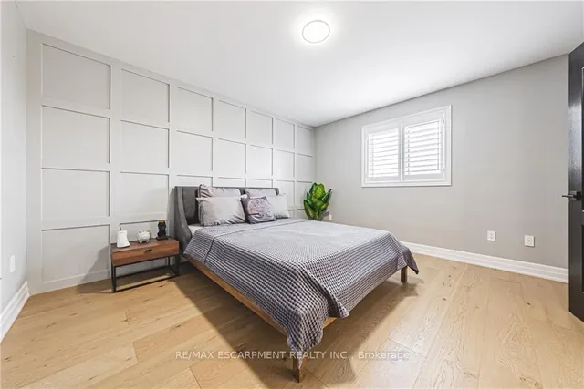 Additional property image - 14 Dolphin Pl