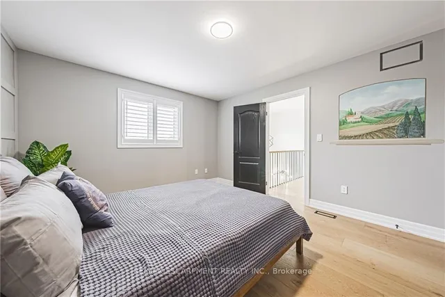 Additional property image - 14 Dolphin Pl