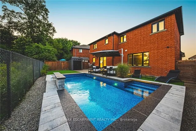 Additional property image - 14 Dolphin Pl