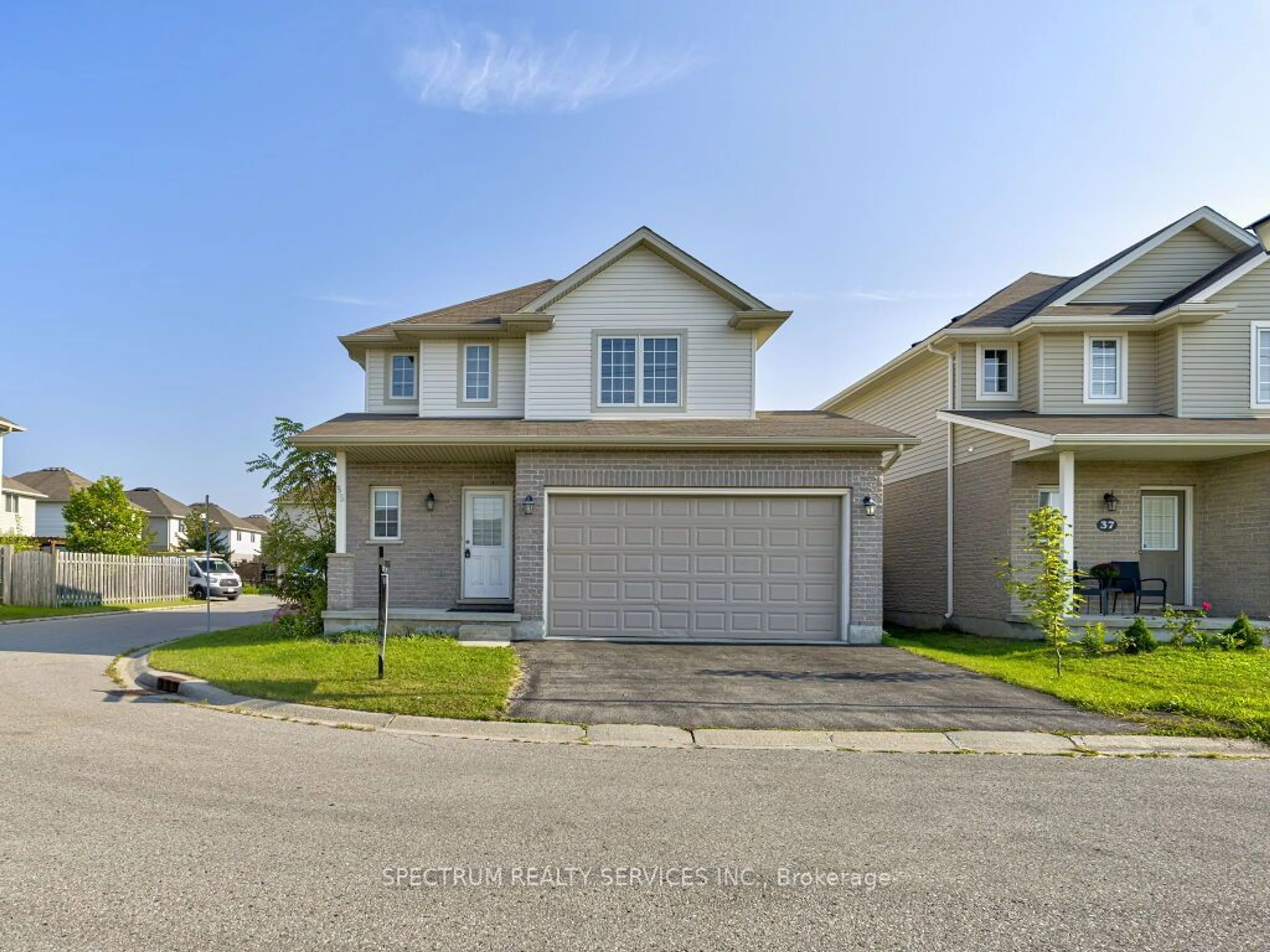 Frontside or backside of a home, the street view for 960 Bitterbush Cres #35, London Ontario N6H 0G1