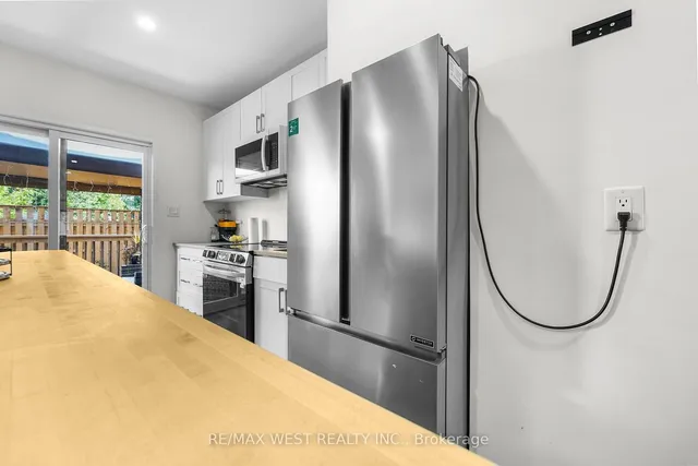 Additional property image - 110 Avondale St