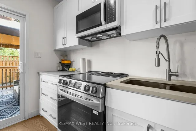 Additional property image - 110 Avondale St