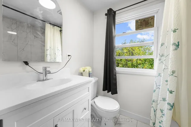 Additional property image - 110 Avondale St