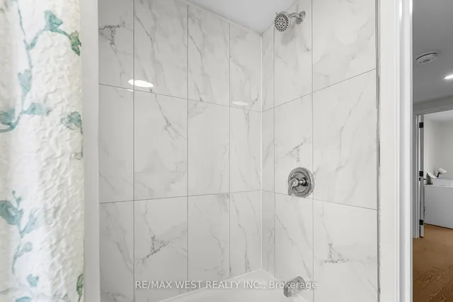 Additional property image - 110 Avondale St