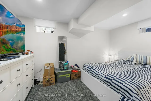 Additional property image - 110 Avondale St