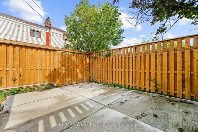 Additional property image - 110 Avondale St