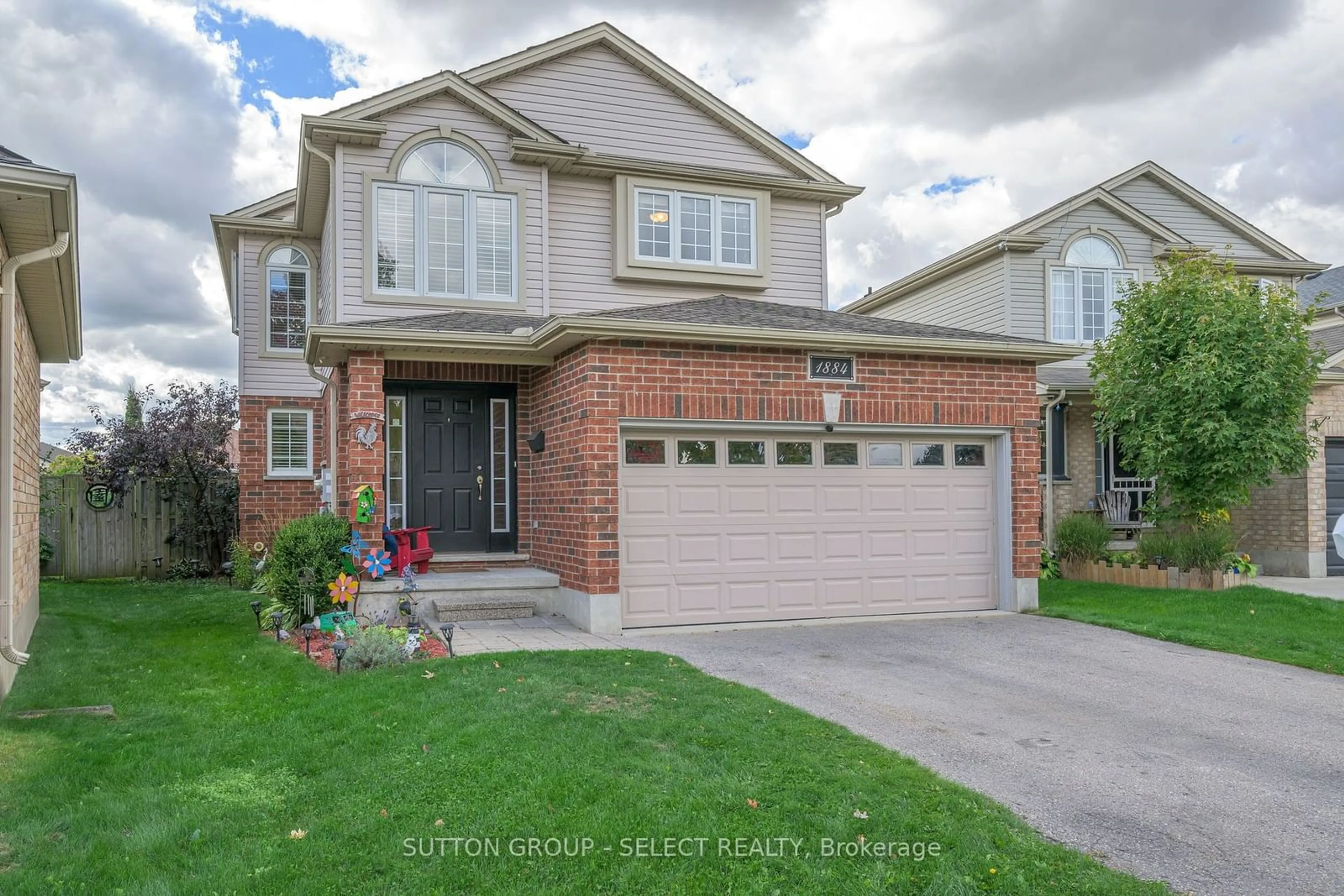 Home with brick exterior material for 1884 Stackhouse Cres, London Ontario N5X 4M6