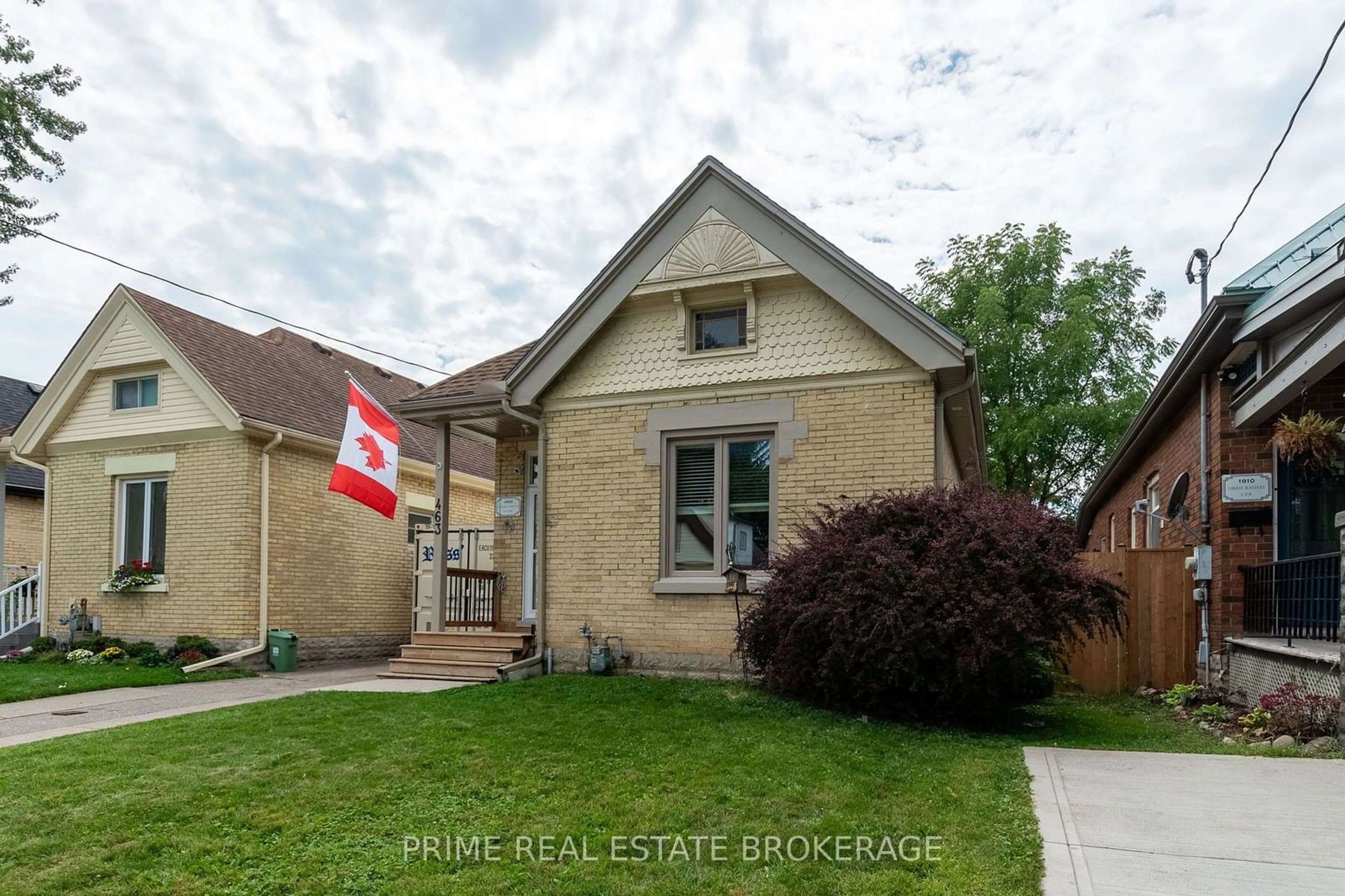 Frontside or backside of a home, the street view for 463 Dorinda St, London Ontario N5W 4B3