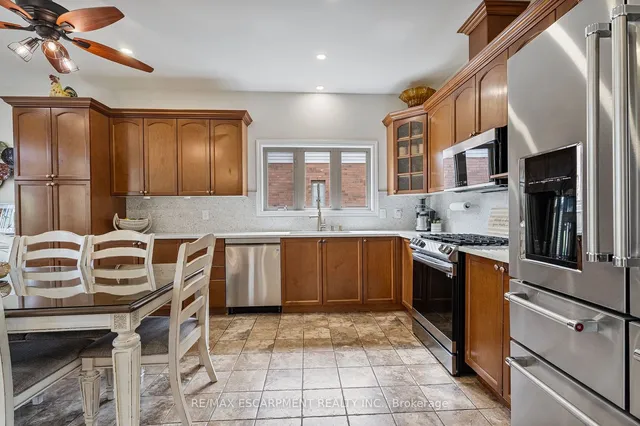 Additional property image - 575 STONEHENGE Dr