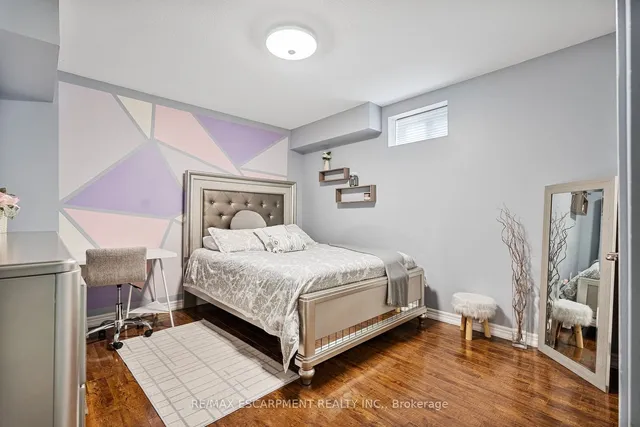 Additional property image - 575 STONEHENGE Dr