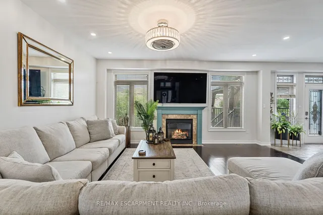 Additional property image - 575 STONEHENGE Dr