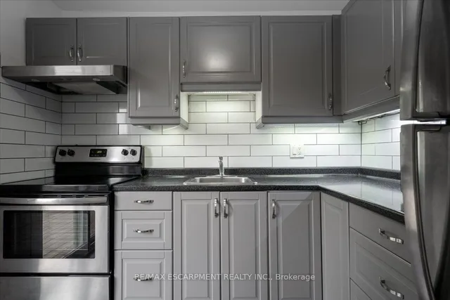 Additional property image - 36 Sumach St
