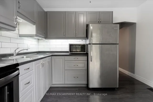 Additional property image - 36 Sumach St