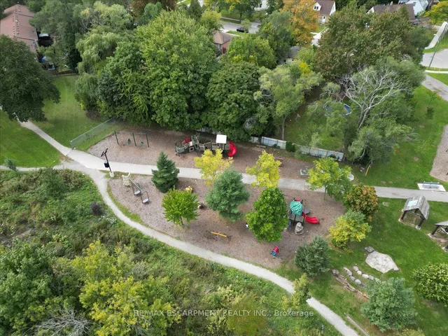 Additional property image - 36 Sumach St