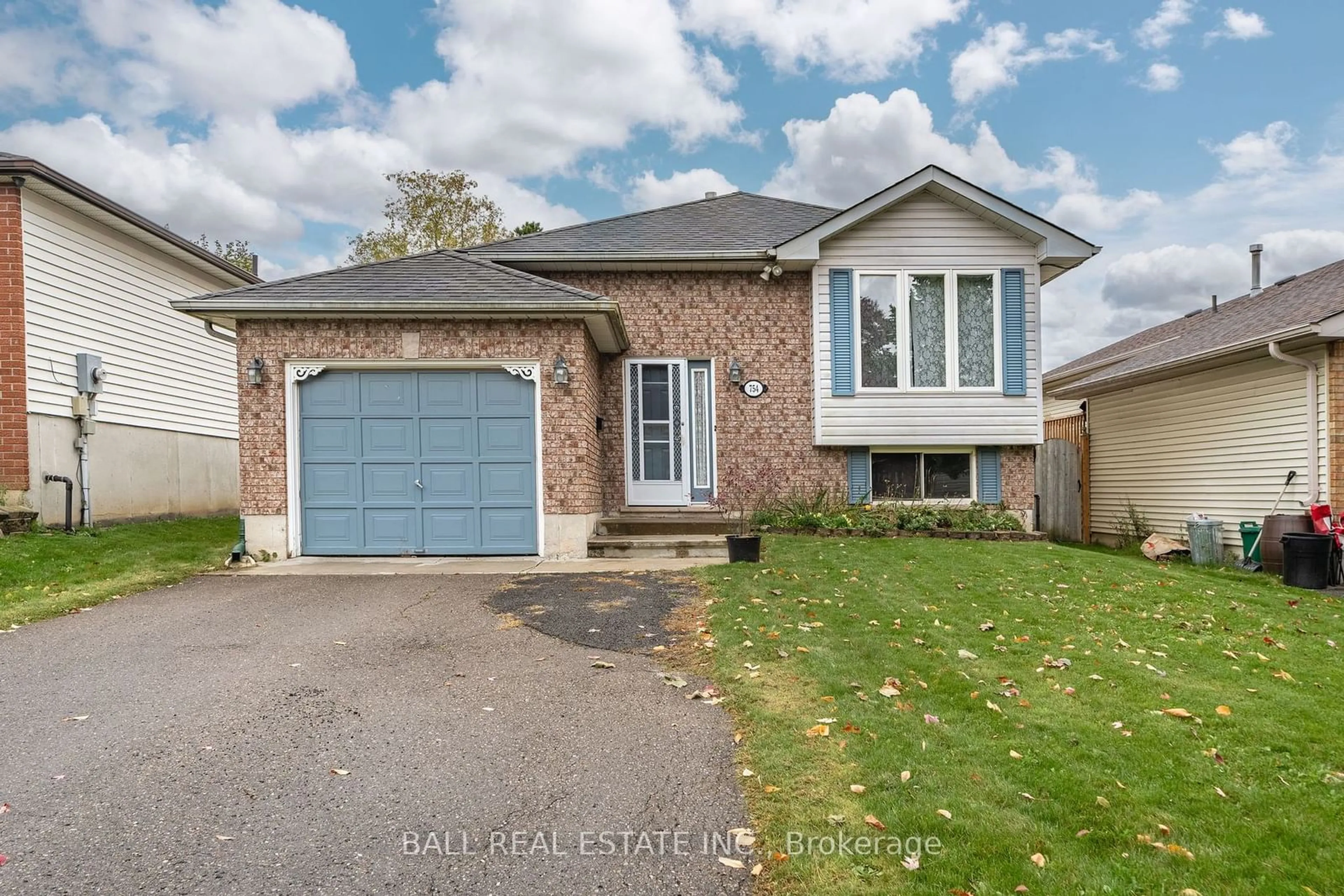 Frontside or backside of a home, cottage for 754 Trailview Dr, Peterborough Ontario K9J 8K4