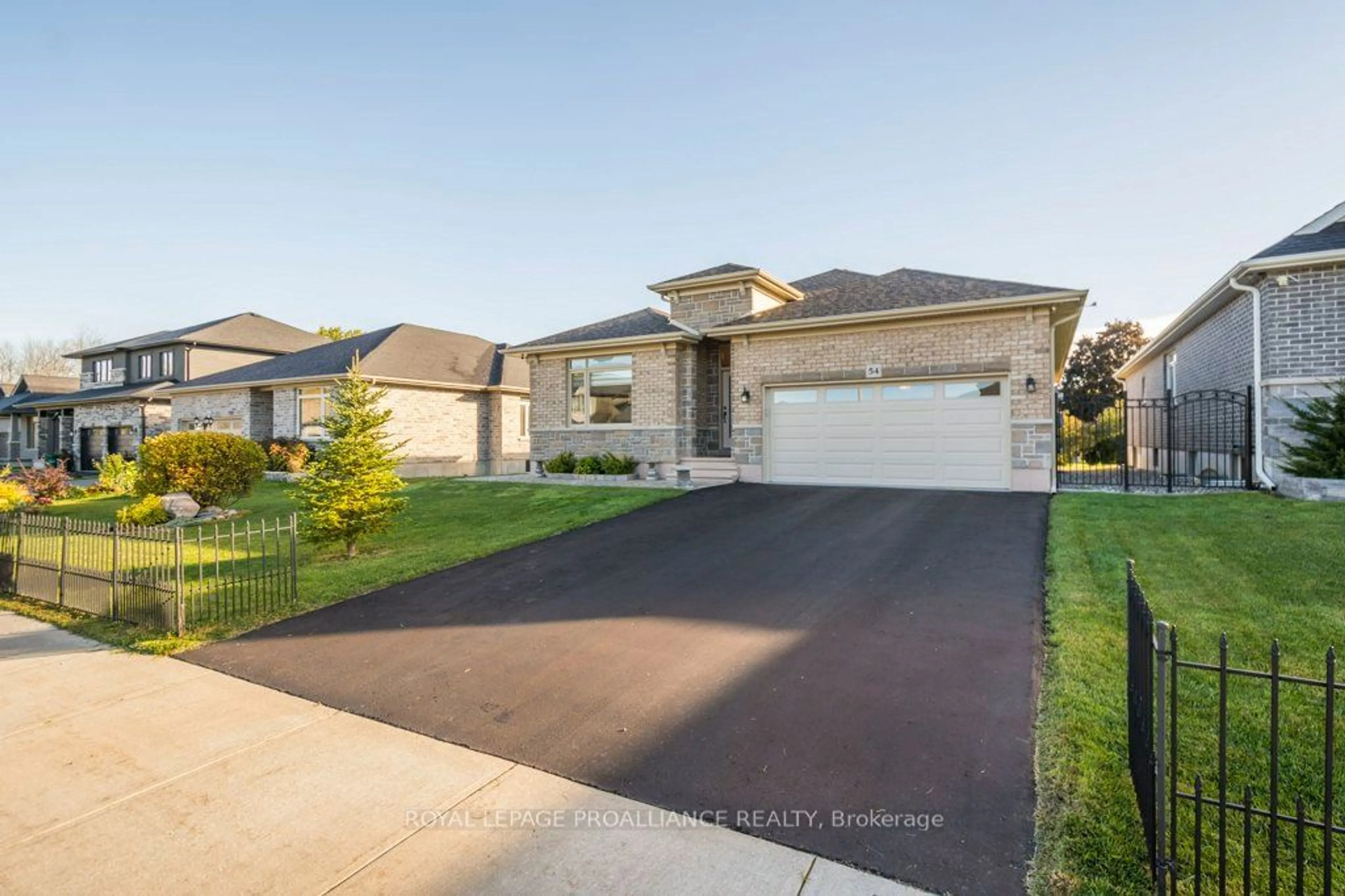 Frontside or backside of a home, the street view for 54 Stonecrest Blvd, Quinte West Ontario K8R 0A4