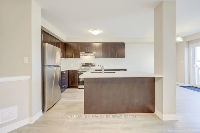 Additional property image - 114 Laguna Village Cres