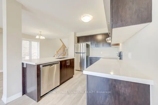 Additional property image - 114 Laguna Village Cres