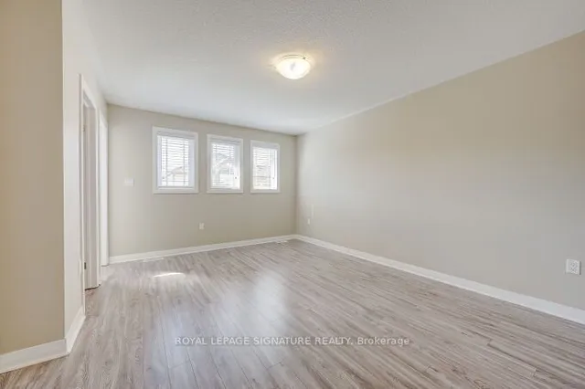 Additional property image - 114 Laguna Village Cres