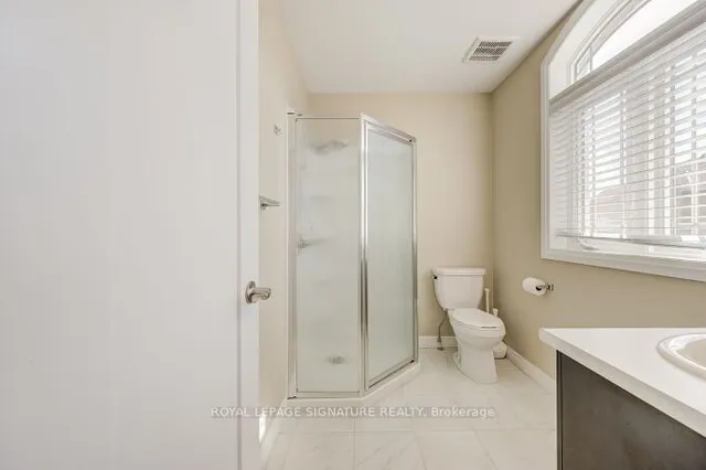 Additional property image - 114 Laguna Village Cres