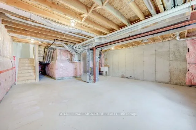 Additional property image - 114 Laguna Village Cres