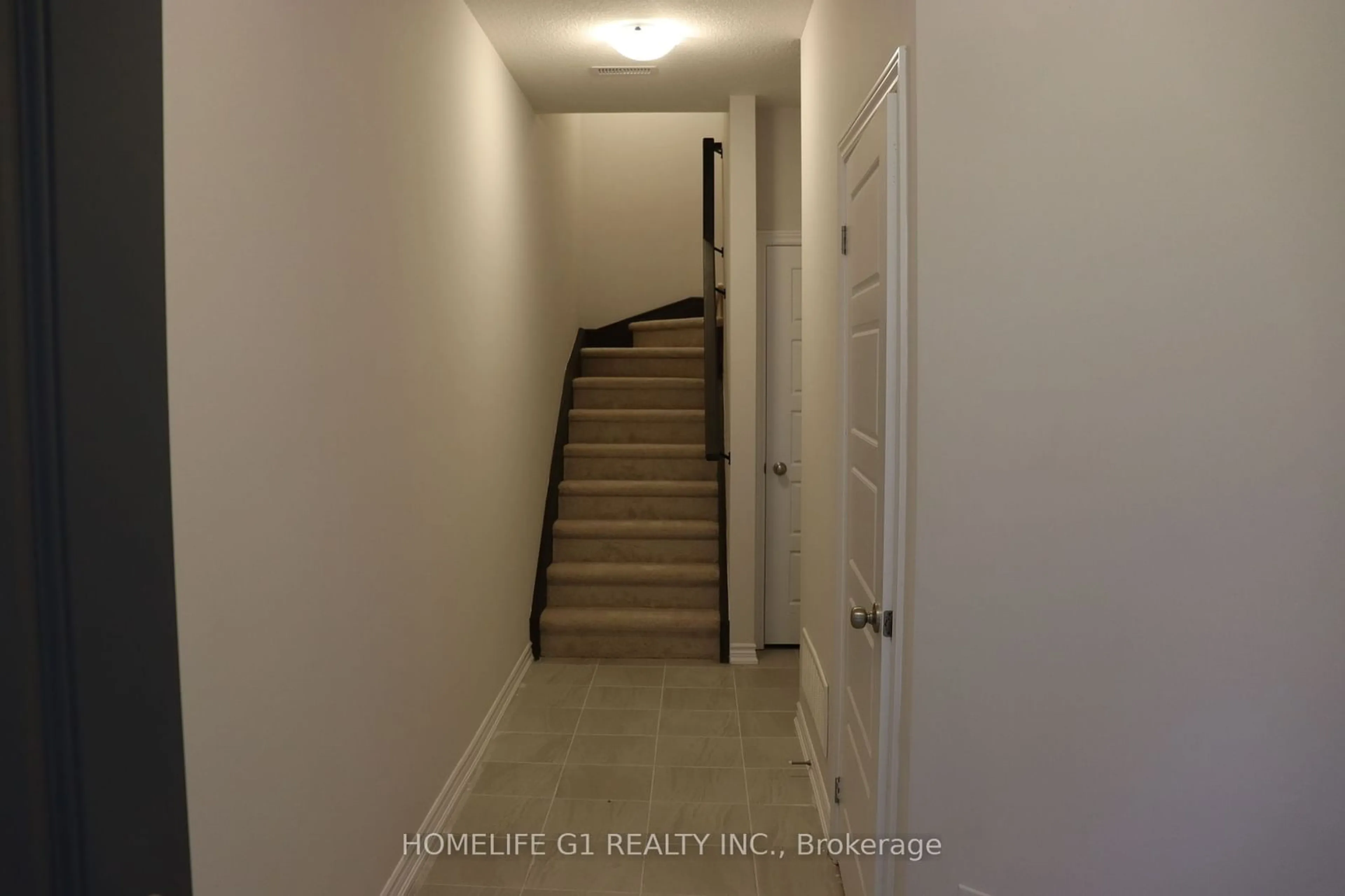 Indoor entryway, not visible floor for 677 Park Rd #134, Brantford Ontario N3R 0A2