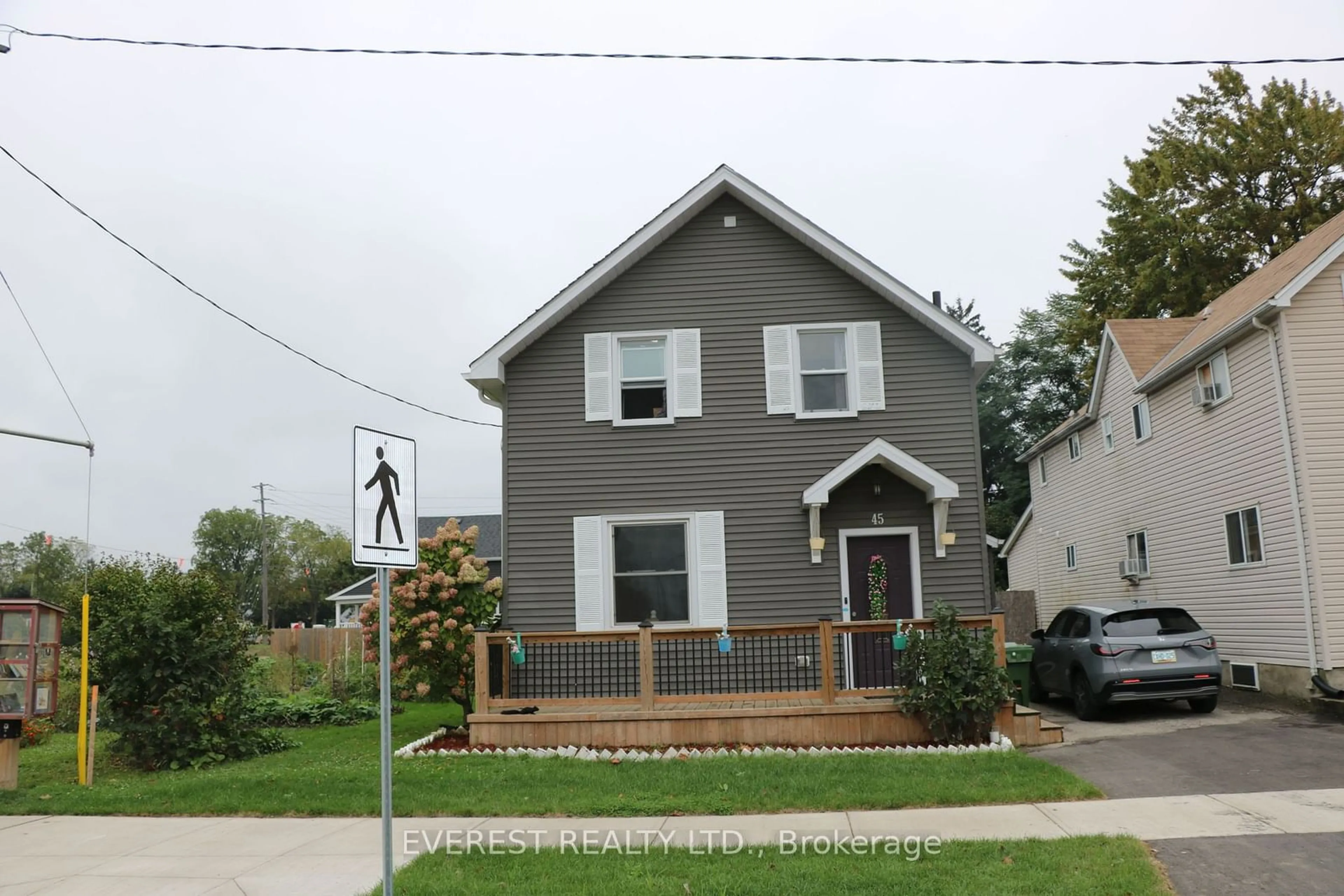 Frontside or backside of a home, cottage for 45 St Catharine St, St. Thomas Ontario N5P 2V7