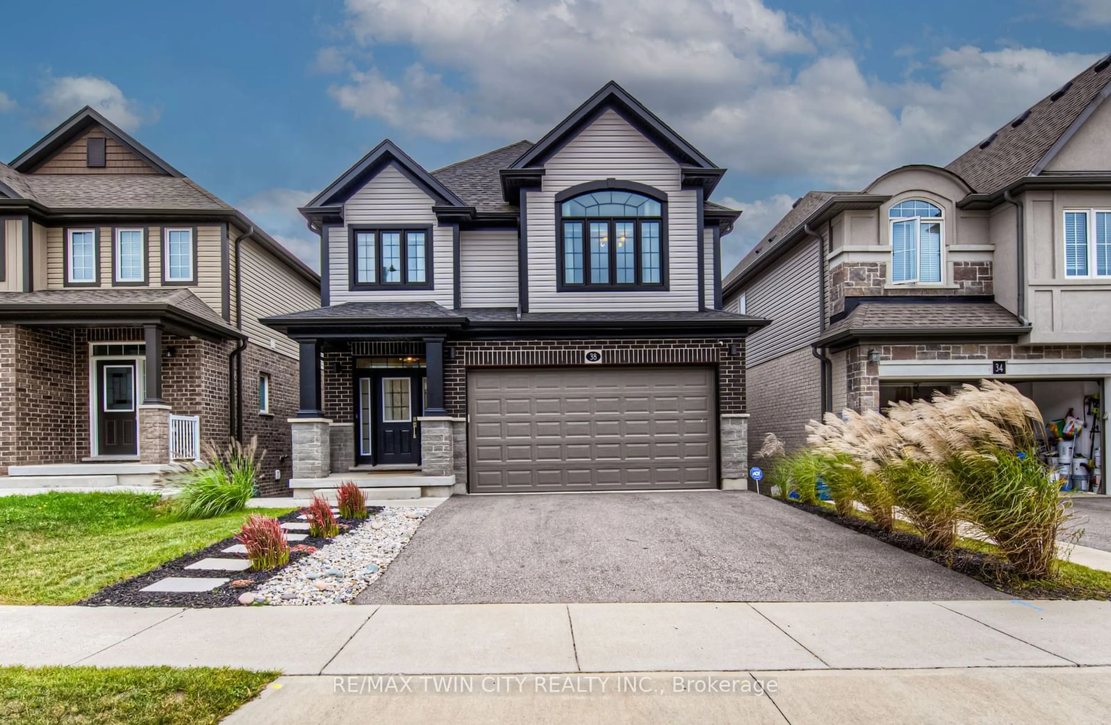 Frontside or backside of a home, the street view for 38 Ridgemount St, Kitchener Ontario N2P 2L1