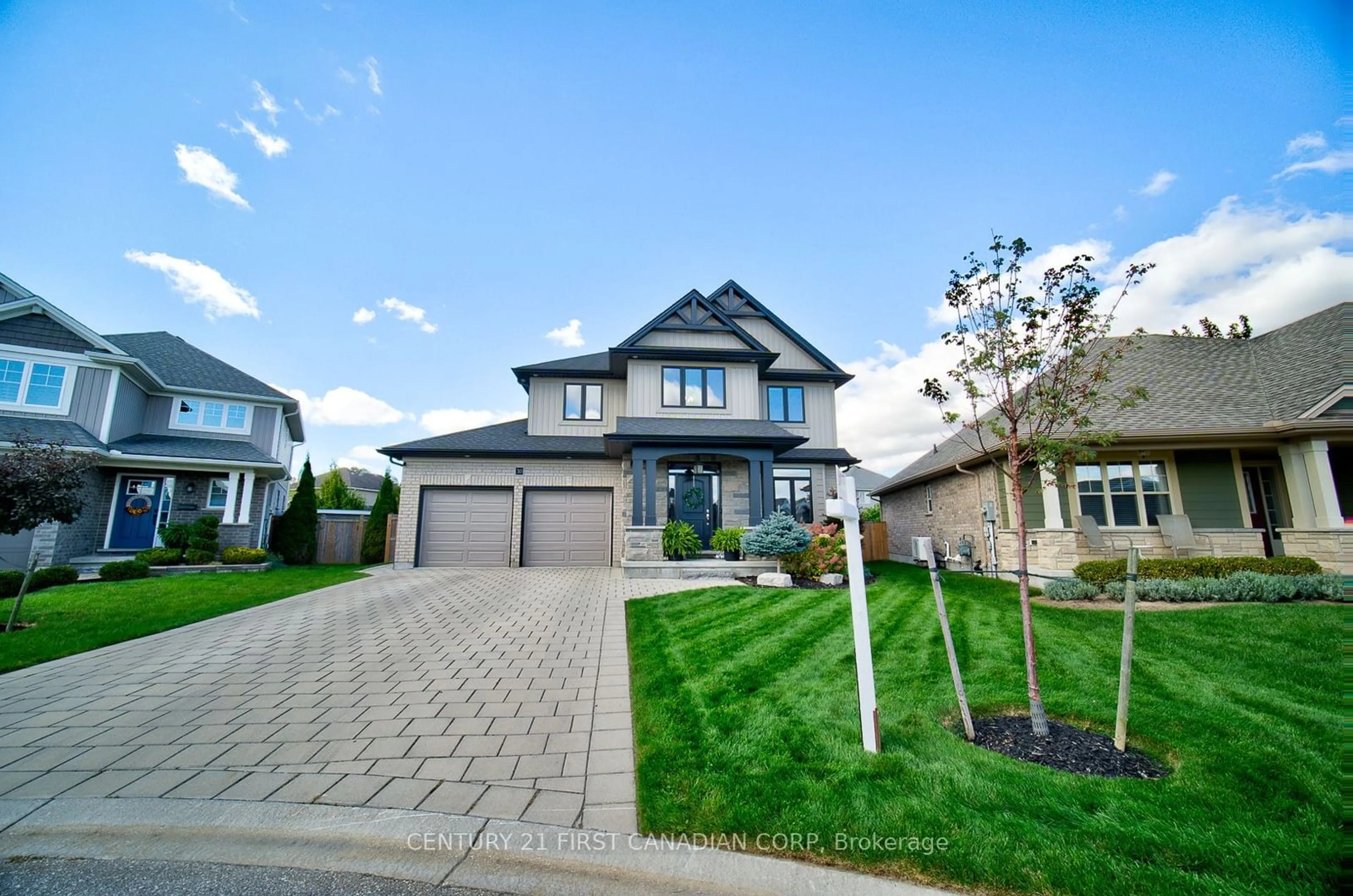 Frontside or backside of a home, the street view for 30 Bridle Path, St. Thomas Ontario N5R 0C1