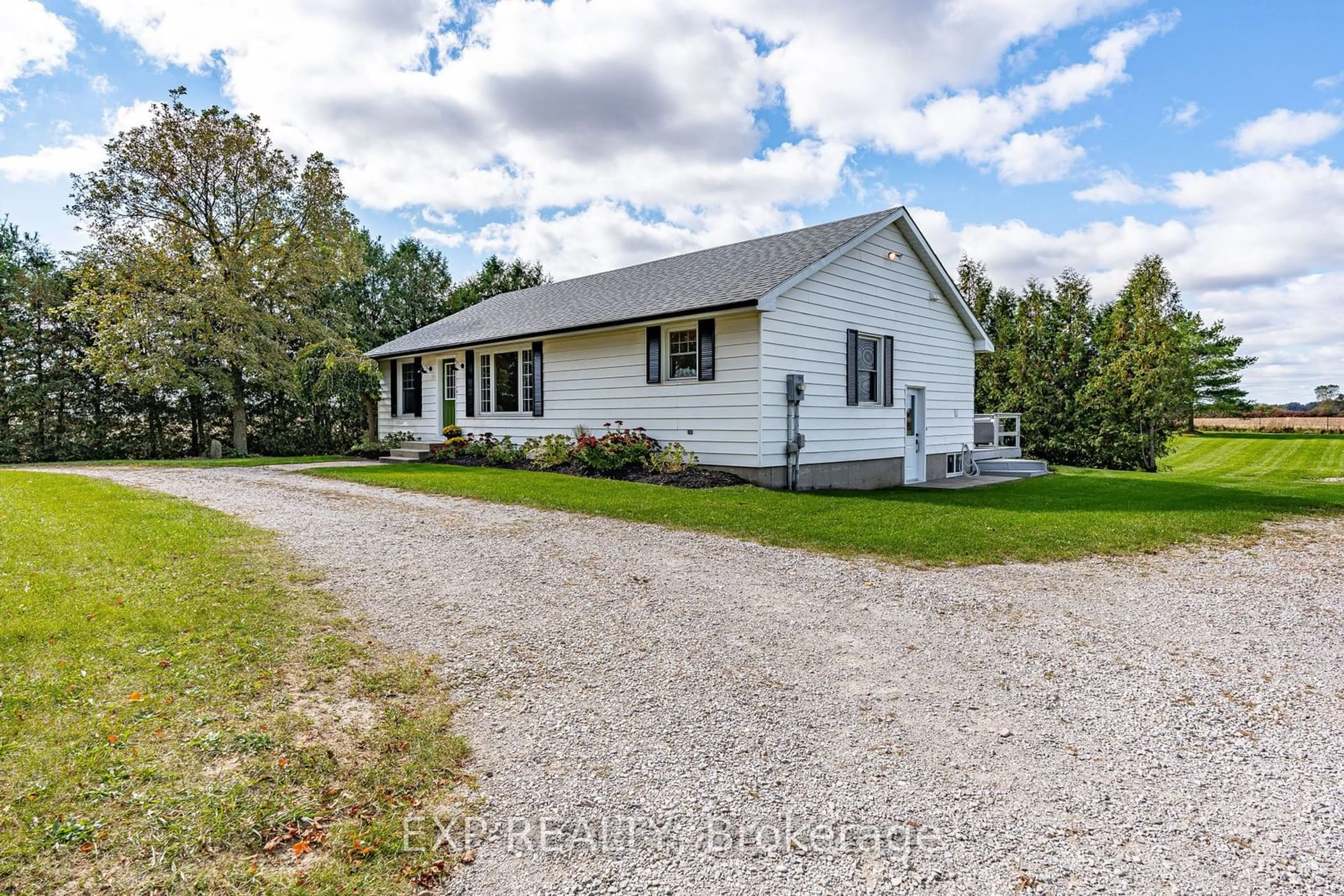 Frontside or backside of a home, cottage for 89 Cemetery Rd, Norfolk Ontario N0E 1Z0