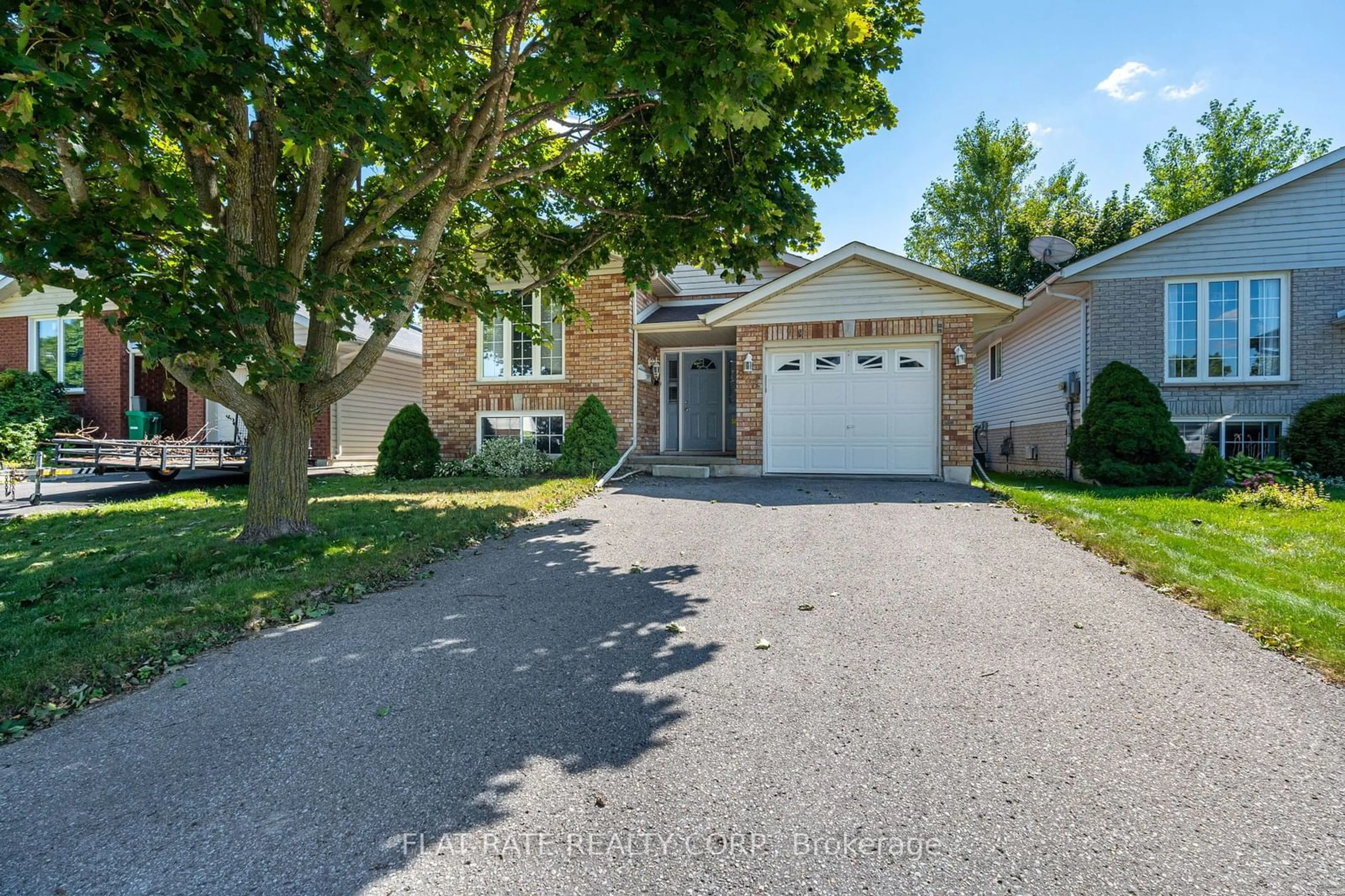 A pic from exterior of the house or condo, the street view for 263 Dainton Dr, Peterborough Ontario K9H 7N6