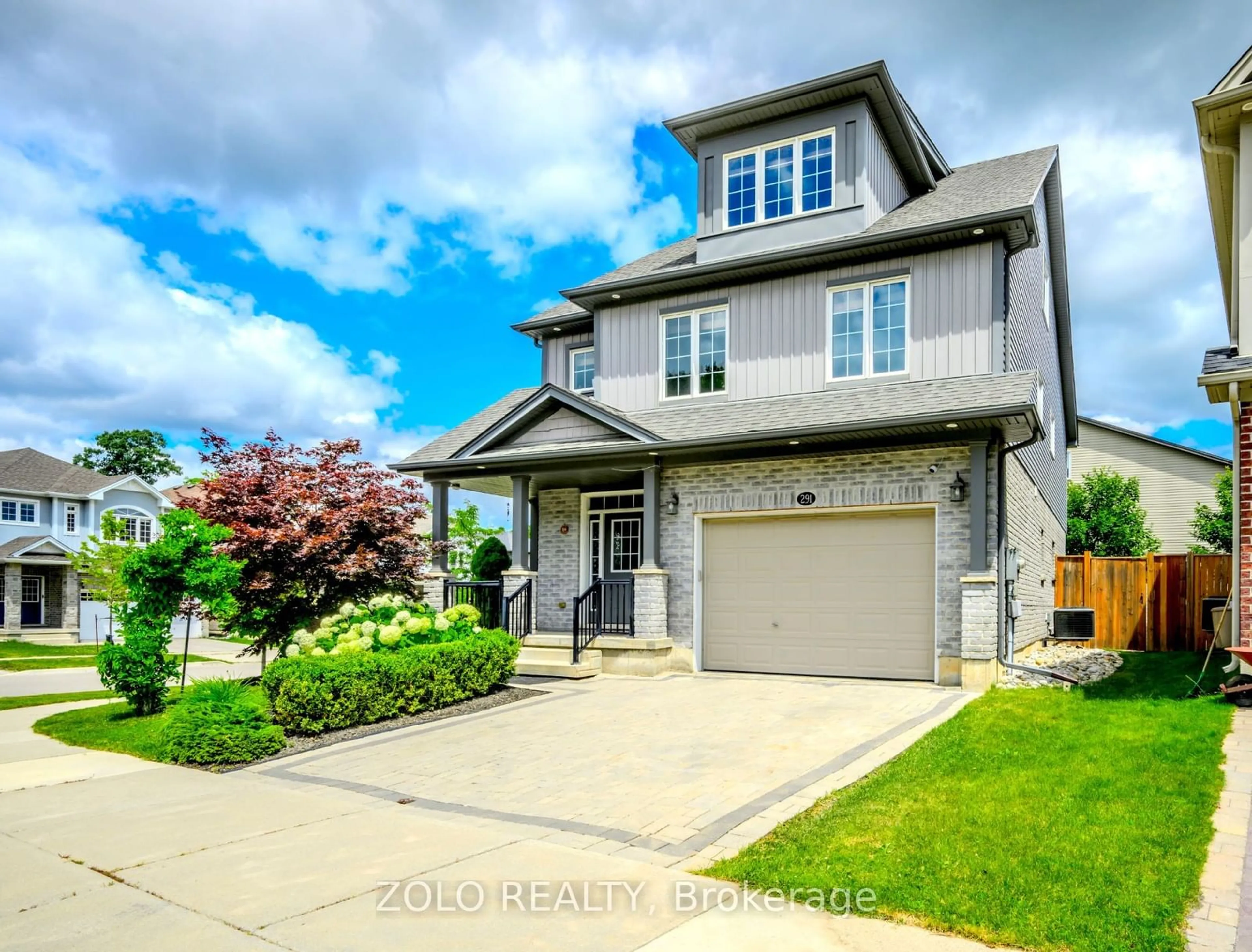 Home with vinyl exterior material, street for 291 Moorlands Cres, Kitchener Ontario N2P 0C4