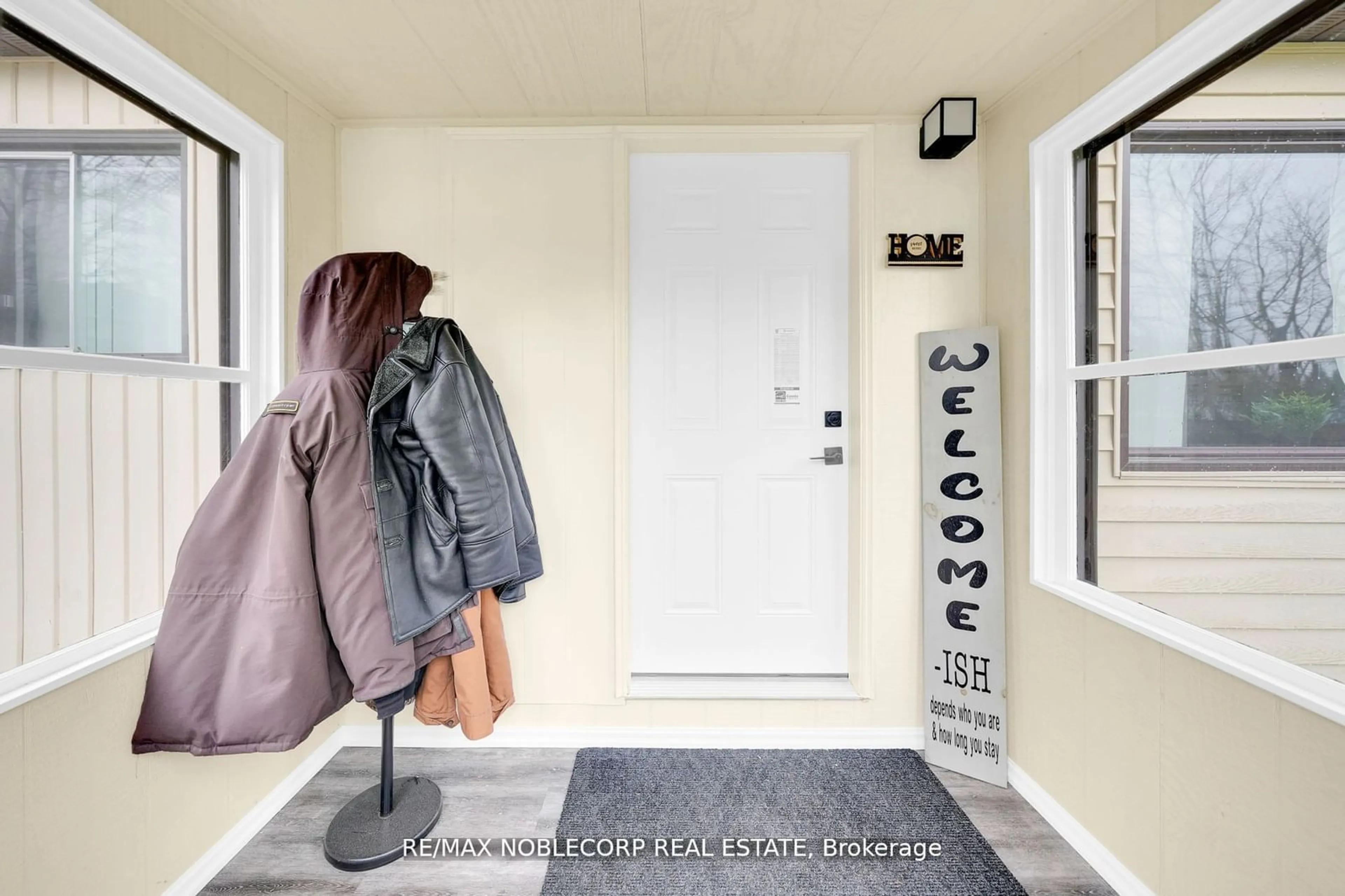 Indoor entryway, cement floor for 54 McDuff St, Grey Highlands Ontario N0H 1C0