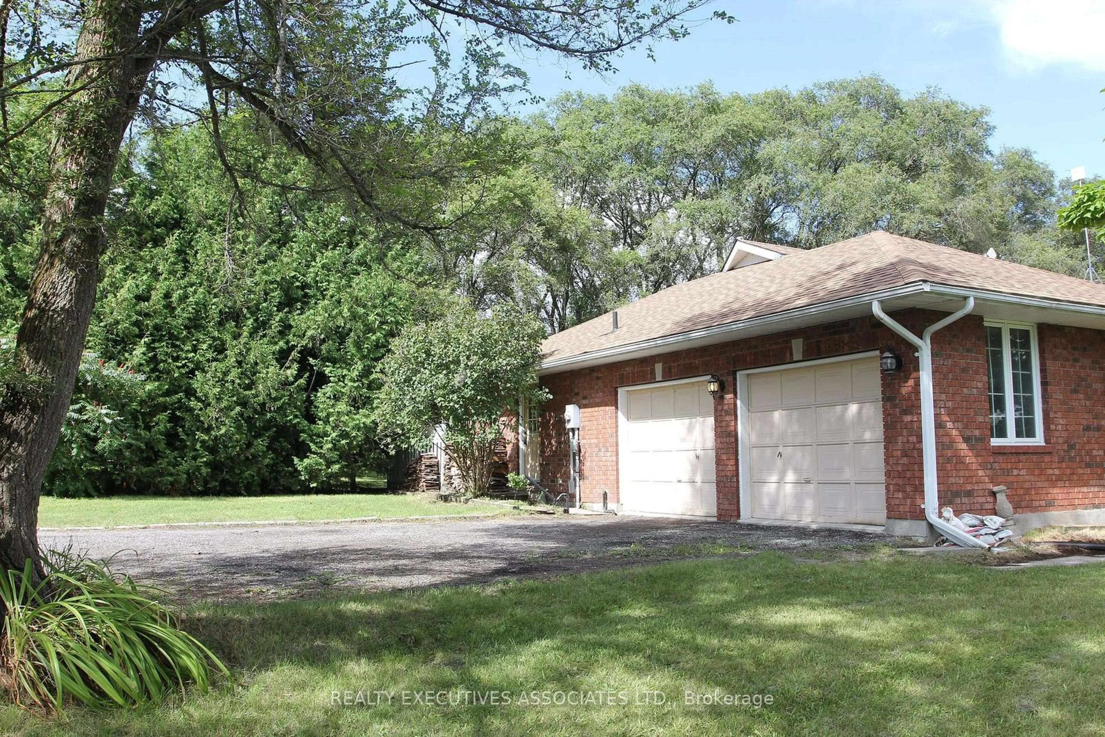 Frontside or backside of a home, cottage for 1694 Killoran Rd, Smith-Ennismore-Lakefield Ontario K9J 6X5