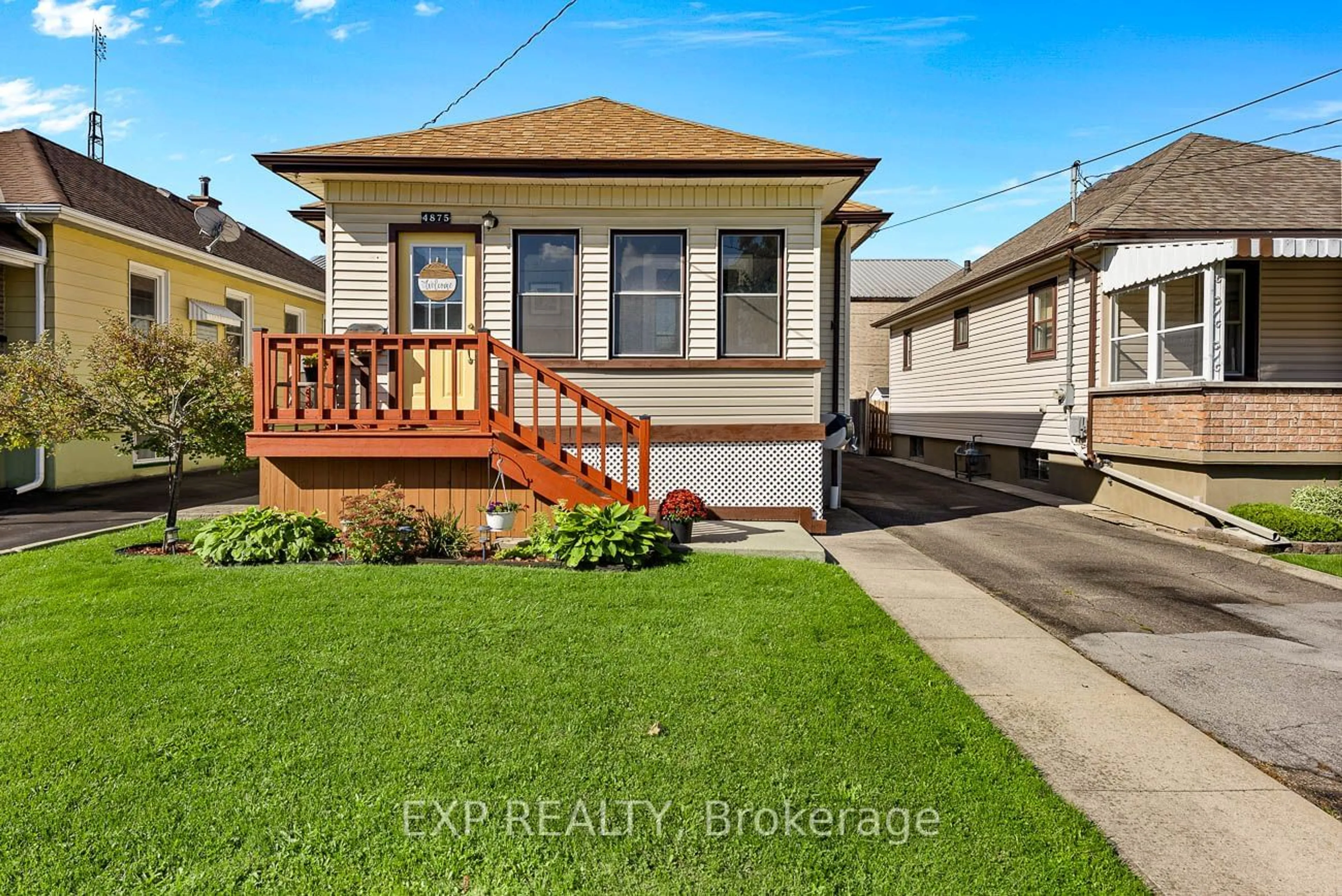 Frontside or backside of a home, cottage for 4875 Sixth Ave, Niagara Falls Ontario L2E 4T8