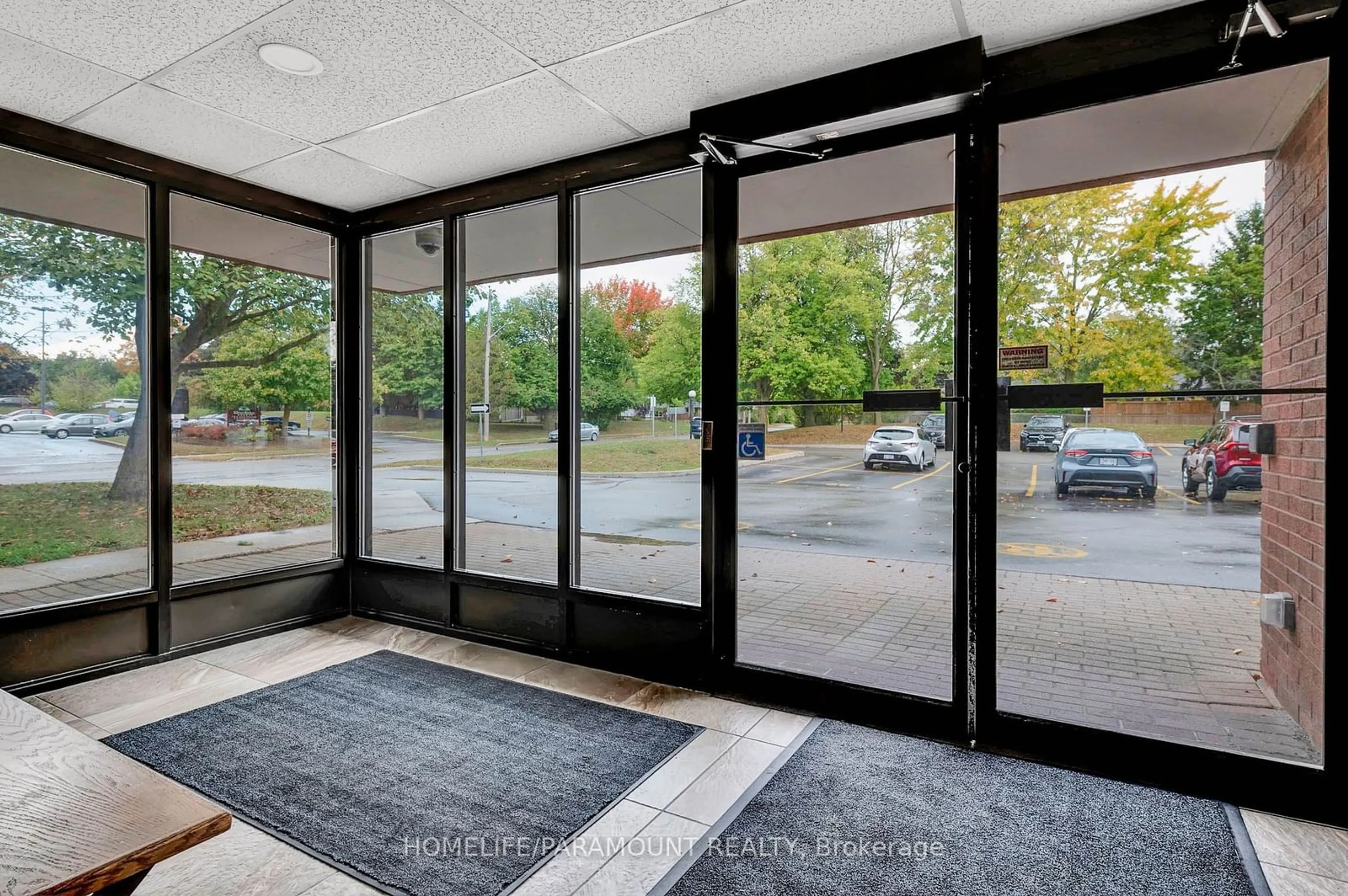 Indoor foyer, carpet floors for 10 Ajax St #203, Guelph Ontario N1H 7N6