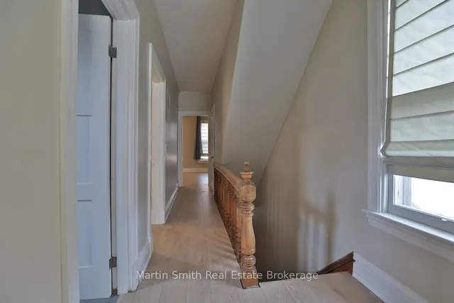 Additional property image - 456 King William St