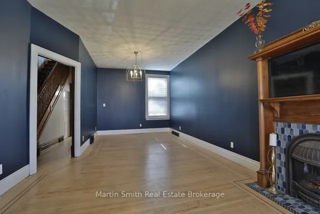 Additional property image - 456 King William St