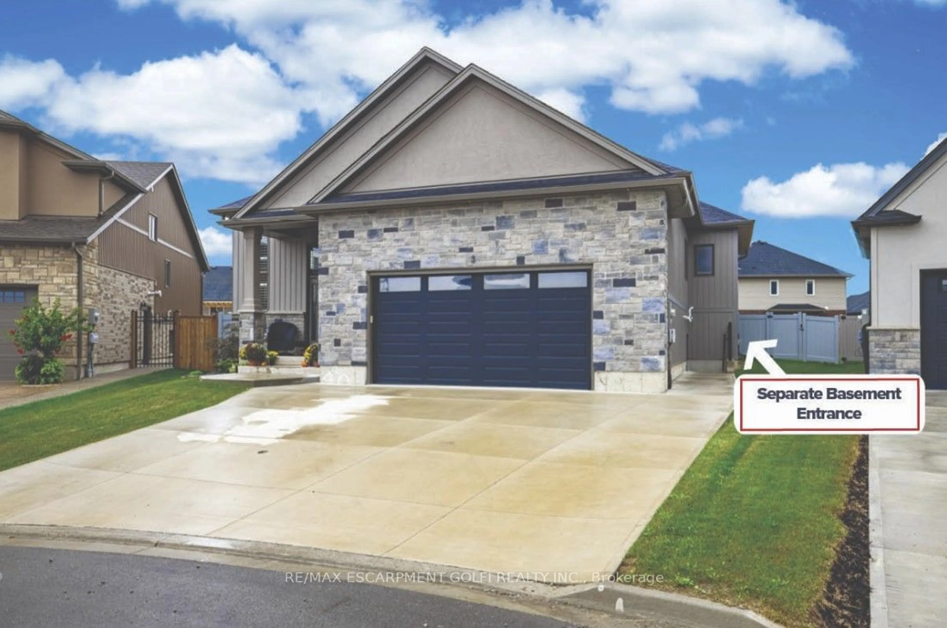 Frontside or backside of a home, the street view for 3 Delicious Crt, Thorold Ontario L2V 0B8