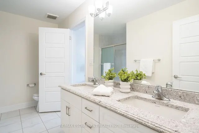 Additional property image - 31 Forest Ridge Ave