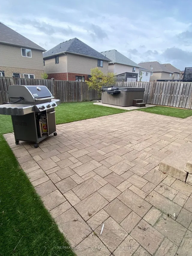 Additional property image - 44 PELECH Cres