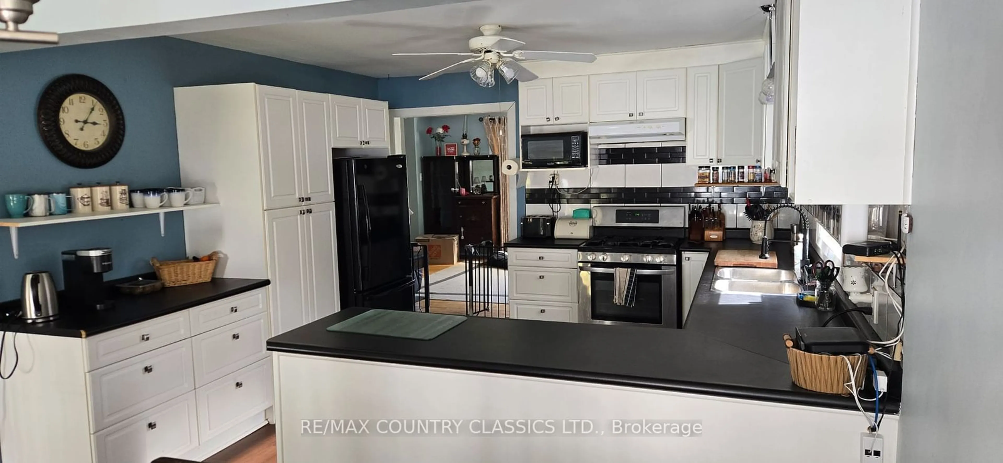 Open concept kitchen for 22 Jackson Rd, Faraday Ontario K0L 1C0