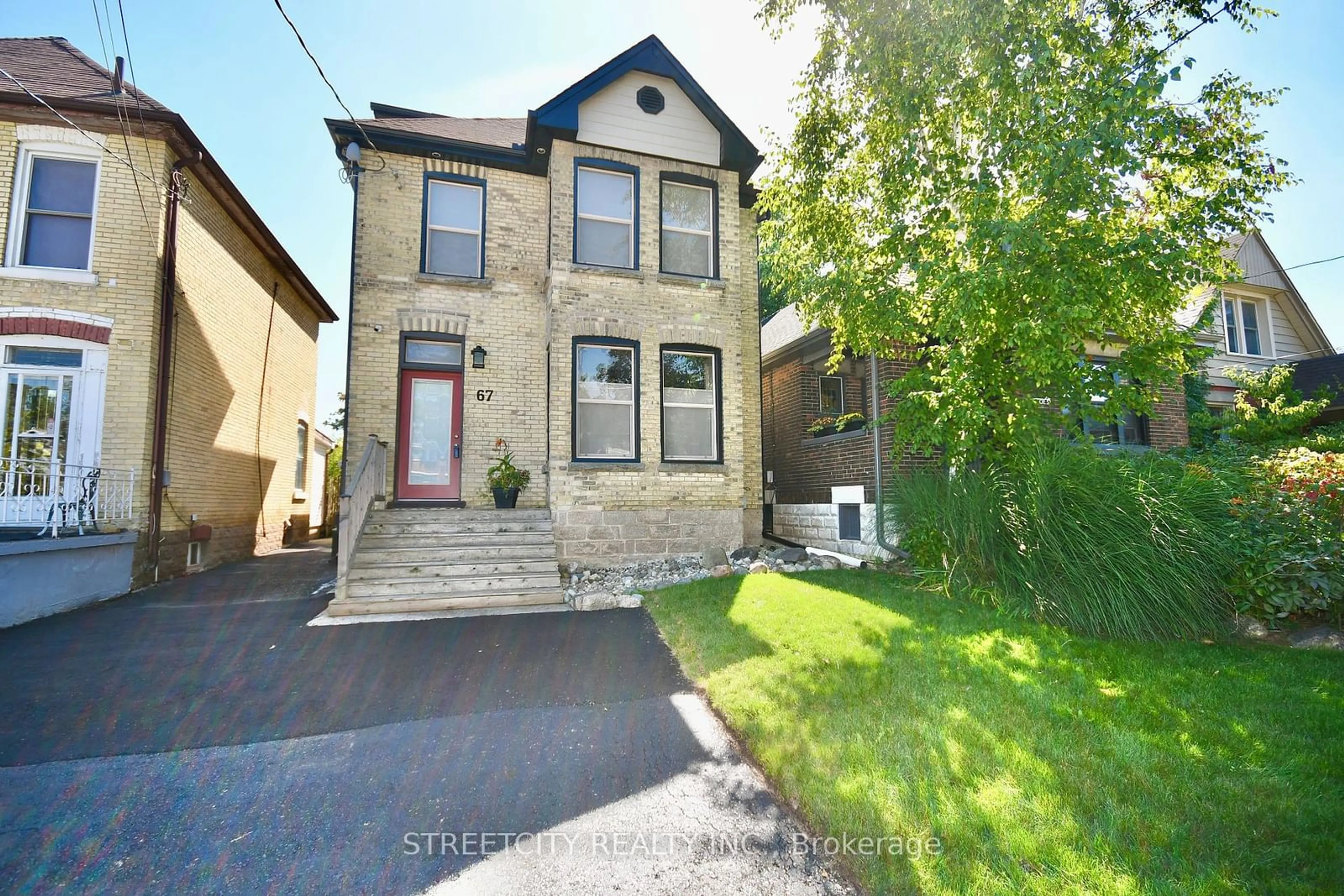 Frontside or backside of a home, the street view for 67 Briscoe St, London Ontario N6C 1W8