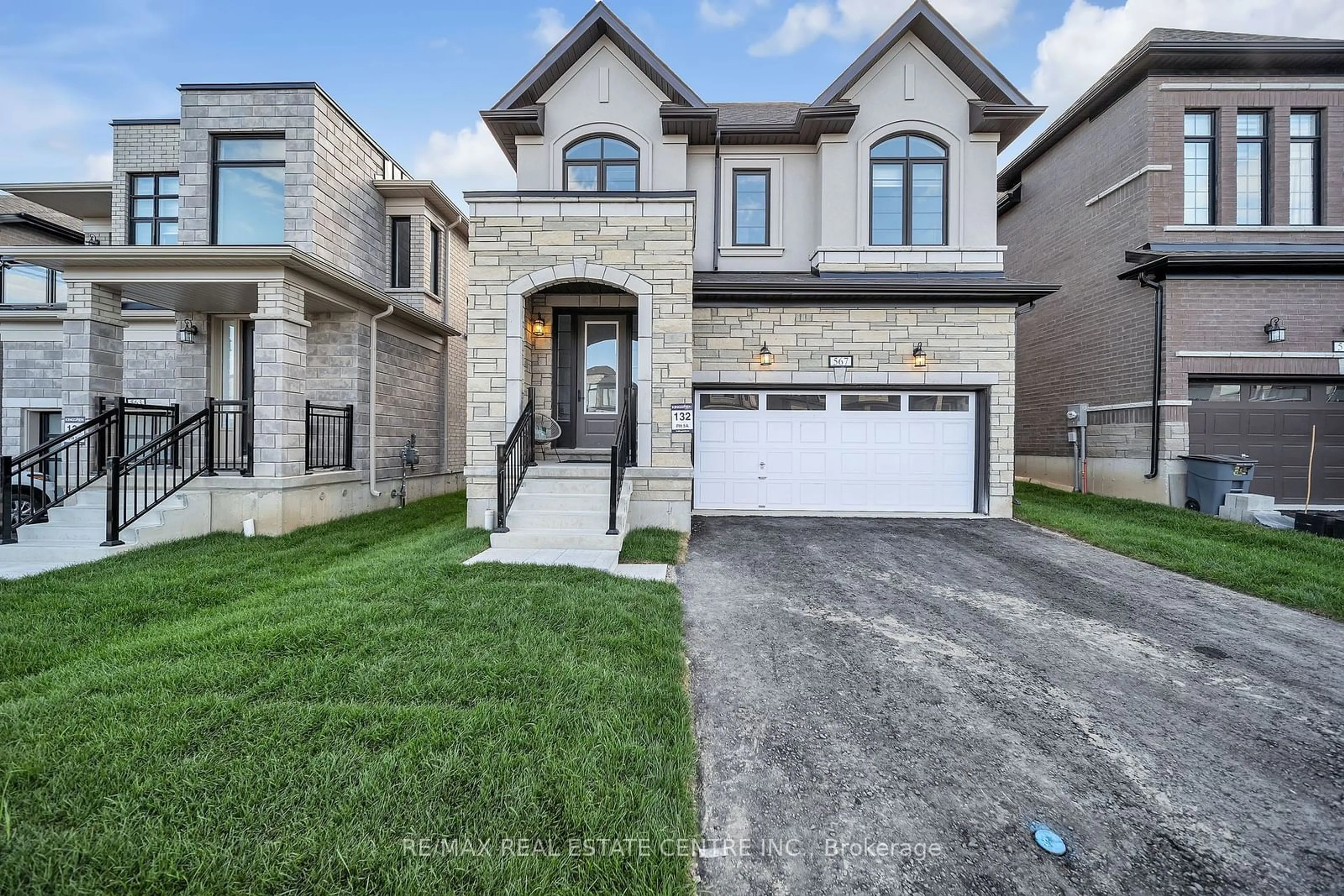 Frontside or backside of a home, the street view for 567 Bedi Dr, Woodstock Ontario N4T 0P1