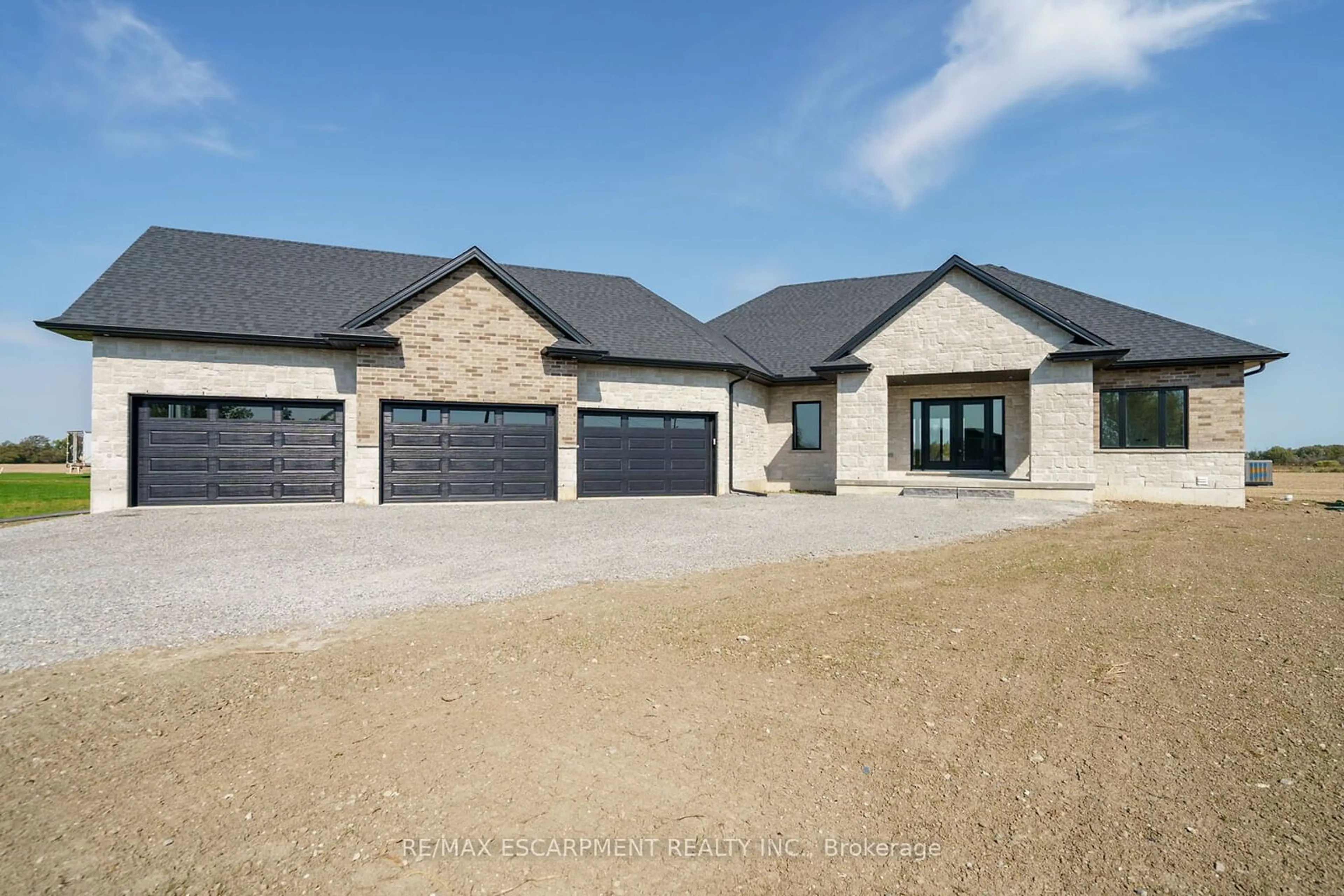 Frontside or backside of a home, cottage for 535 #20 Haldimand Rd, Haldimand Ontario N0A 1H0