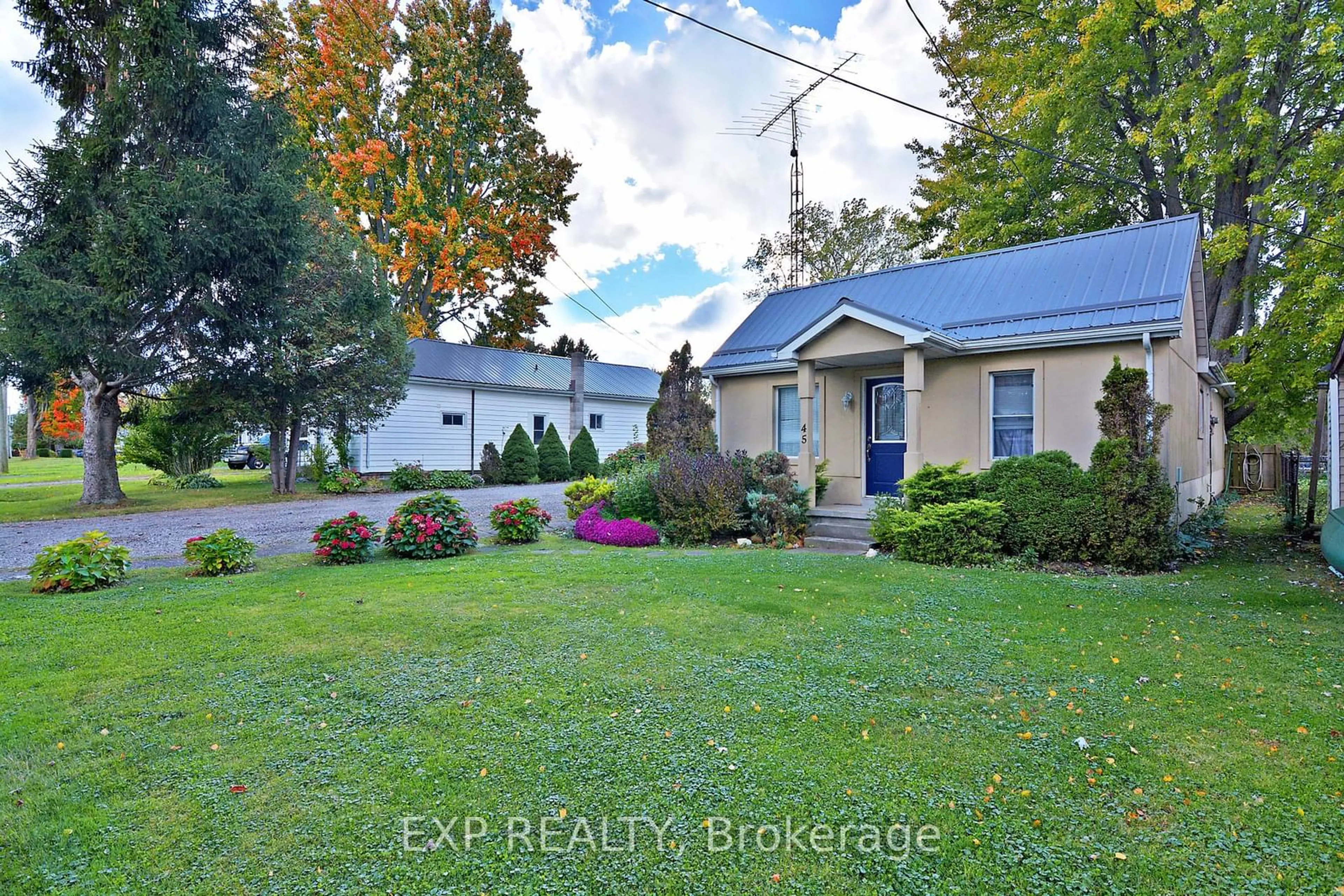 A pic from exterior of the house or condo, cottage for 45 Strachan St, Bayham Ontario N0J 1T0