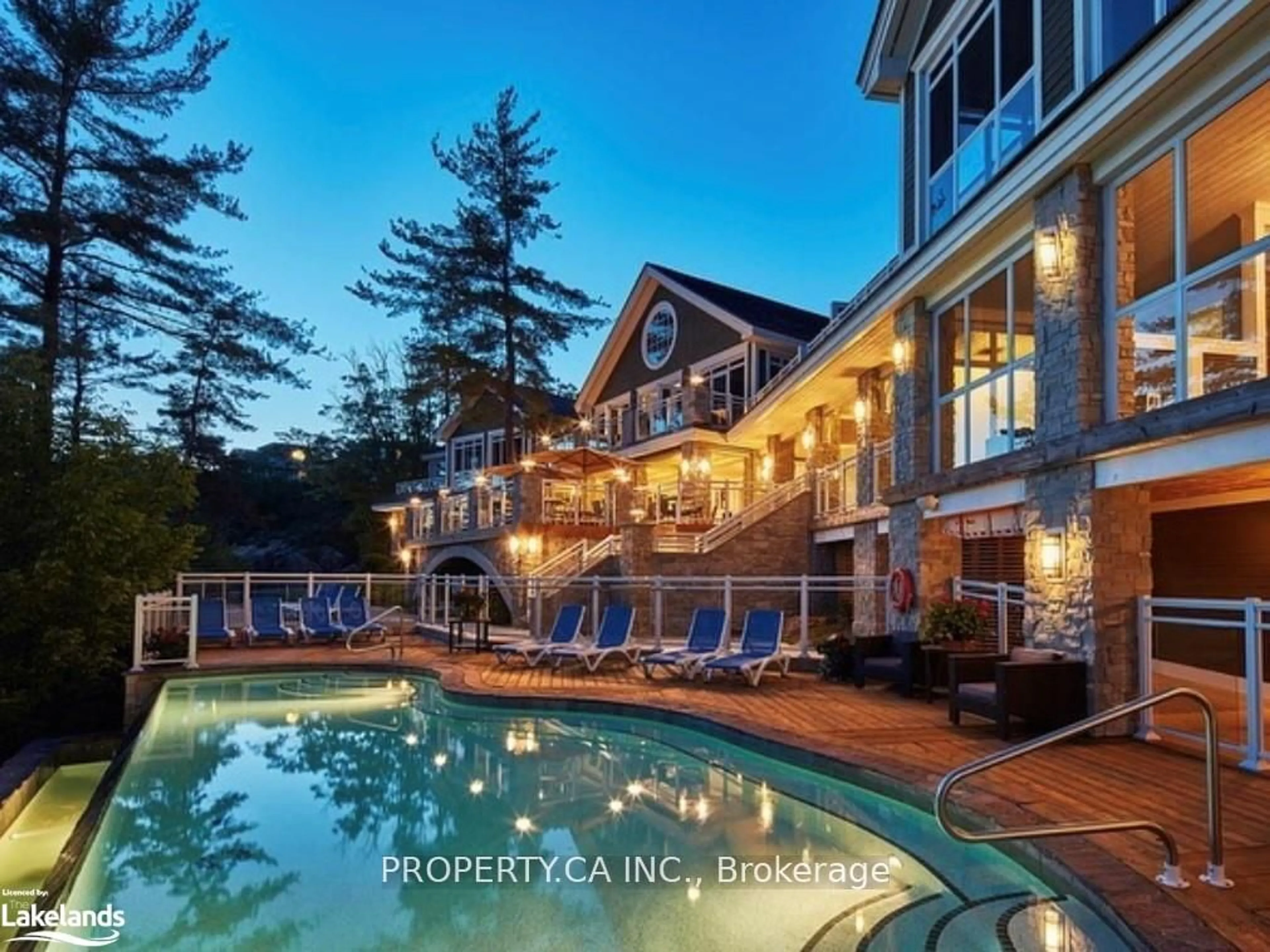 Indoor or outdoor pool for 1869 Muskoka 118 Rd #BTVE103, Muskoka Lakes Ontario P1L 1W8