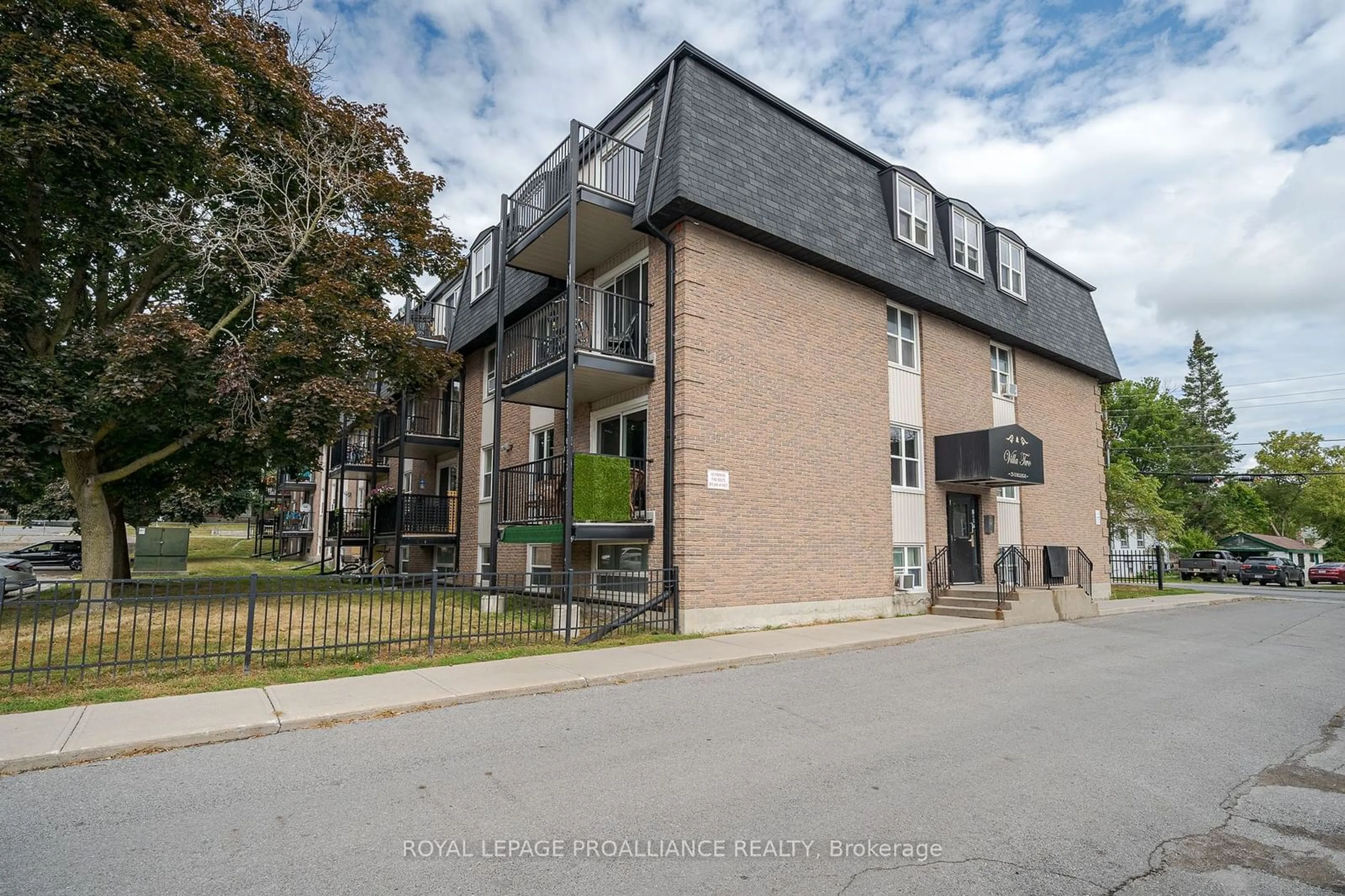 A pic from exterior of the house or condo, the street view for 25 College St #407, Belleville Ontario K8P 2E3